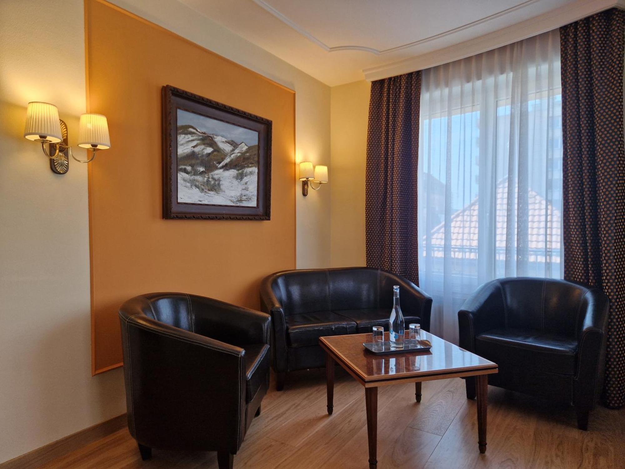Athmos Hotel 4*