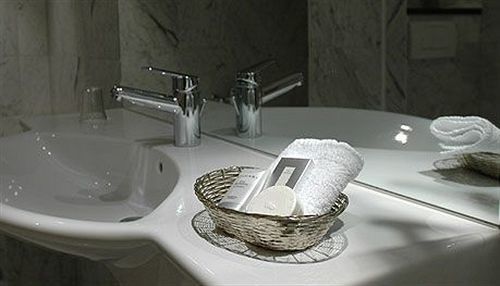 Athmos Hotel